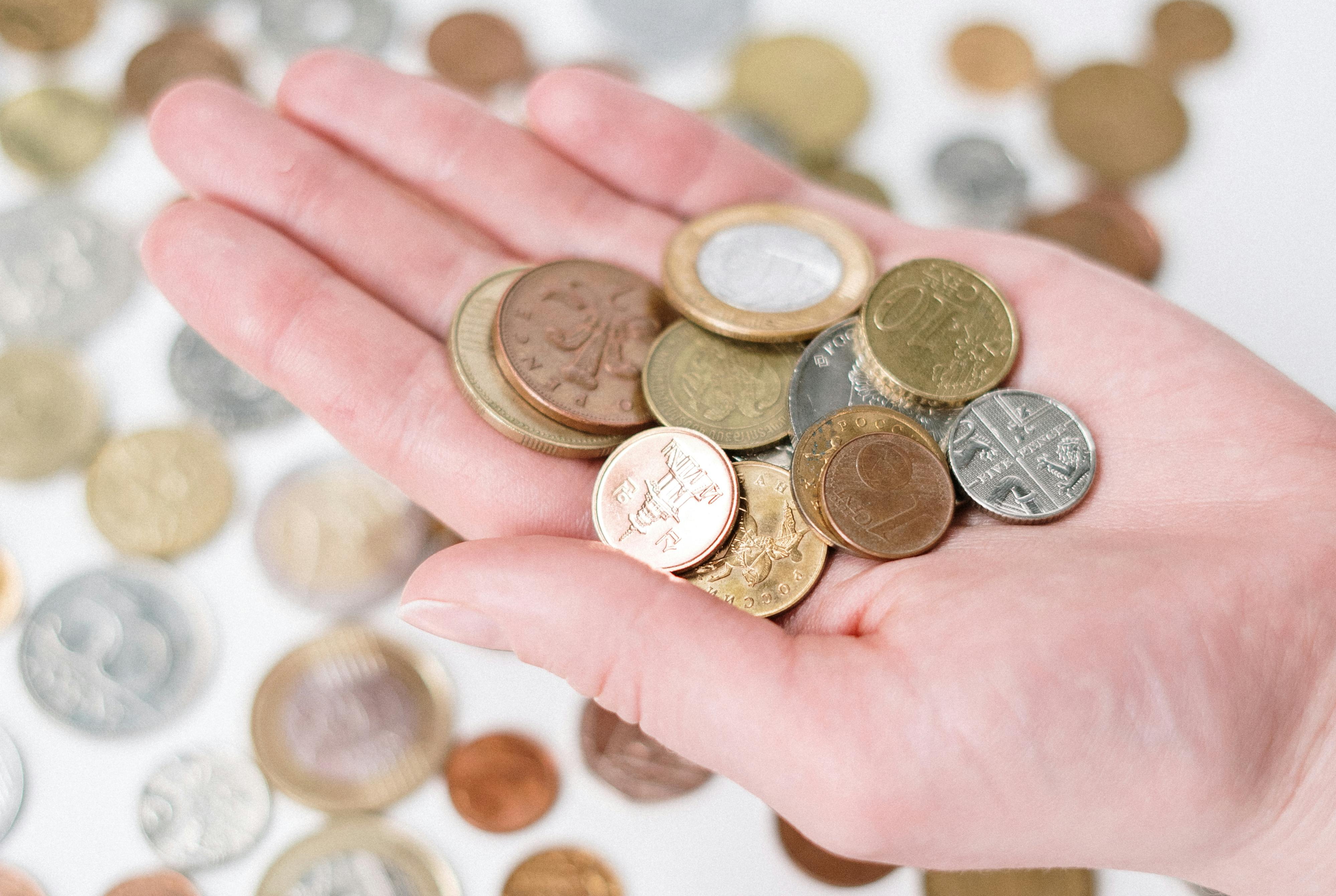 Sprijină Fundatia Universității din București prin completarea declarației 230 și redirecționează 3,5% din impozitul pe venit 